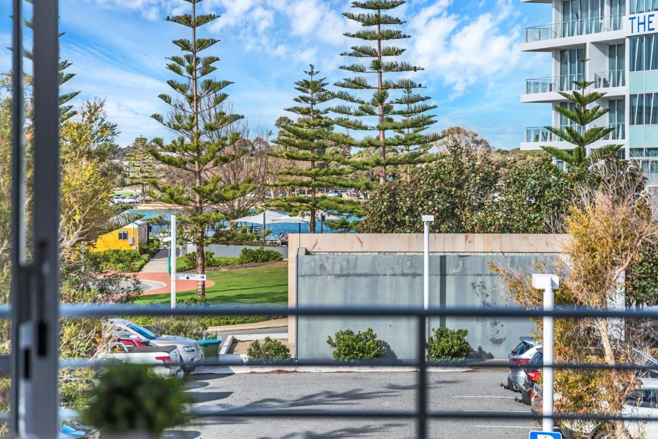 Studio 11 Mandurah Marina Extérieur photo